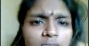 Chubby aunty fingering her pussy on camera and enjoying herself - Watch Indian Porn[via torchbrowser, Gorothe