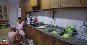 Cooking naked and eating pussy, Vynnerod