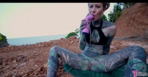 Anuskatzz Fucks Her Ass In Public With A Big Toy Daddy Daughter Porn, andaridras