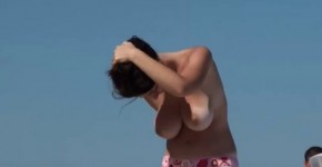 Busty Teen Topless Beach, vincendustry