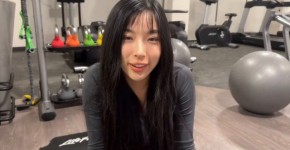 Cute Asian Girl Tricks Guy To Cum During No Nut November, atorere