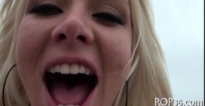 Teen sweet ass spreads lovely legs, skalidautu