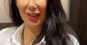 Stepmom gave a blowjob and ate cum, nessea