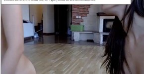 Desi i Viki se razhojdat goli navun po cici za tokencheta, casanova90