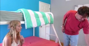 Only DAD understands teen daughter's desires, Phyr2el