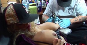 Shyla Stylez gets tattooed while playing with her tits, Wanaev