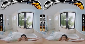 VIRTUAL PORN - Bathing With Kiana Kumani #POV #VR, sildear