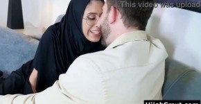 Muslim girl agrees to anal sex only not to loose her virginity, heda3nde