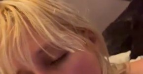 Blonde girlfriend blowjob in hotel, neseris