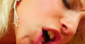 Blonde pornstar Candy gets it deep, reglanr1