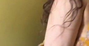 Famous American influencer solo leaked!! Download and save it before xvideos ask me to delete it, henenda