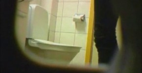 Blonde amateur teen toilet pussy ass hidden spy cam voyeur 3 - QueenPornCams.com, Felingr