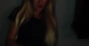 Hot Wife in Porn Shop - Squiritng, goldentiktokk