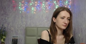 Amateur babe shows bra and boobs on webcam, patrisquar01