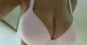 bouncing boobs in tight shirt 蹦蹦跳跳的大奶子, wolfgang-h