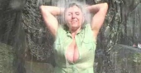 Milena Velba Neptun Fountain, Sexy Girls