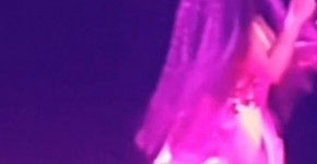 Nicki minaj nipslip live at Luxemburg, seng1oron