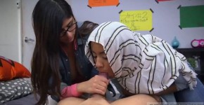 Arab Pussy Licking BJ Lessons with Mia Khalifa, suricss