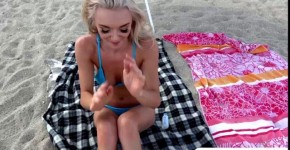Hot blonde babe Molly Mae fucks a stranger in the beach, spuugje