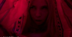 Kenzie Reeves Get's Stuck & Has Hot a Fuck With Her Friend - ADULT TIME, Felingr
