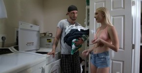 Blonde Roommate Braylin Bailey Drops Her Shorts To Make Him Hard Amatuer Mature Porn, nioprunsio