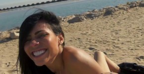 Beautiful MILF fucked on the beach, yiseds