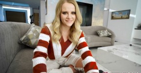 Slutty stepsis Paris White gives Allen a nice blow in exchange of giving her a ride, PlayBabe3