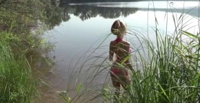 Mary Rock is into Nature and Hard Cock, Qui2lli