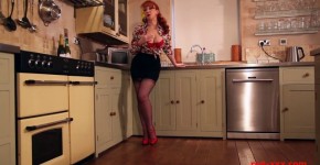 Redhead Mature Red Xxx Is Easily Distracted Nice Big Tits, enendo