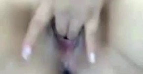 Pretty Babe Fingers Cunt Until She Squirts, MoMoMari19