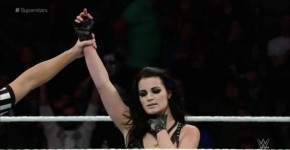 Paige vs. Emma, spiringcoma